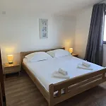 Centar Апартаменты *