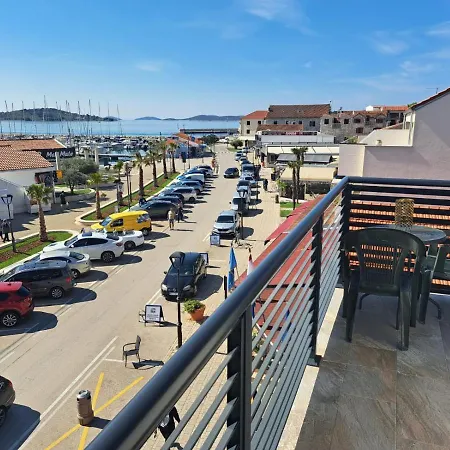 Centar * Vodice