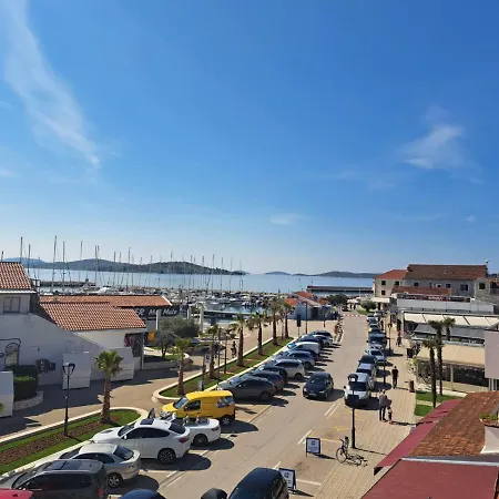 Centar * Vodice